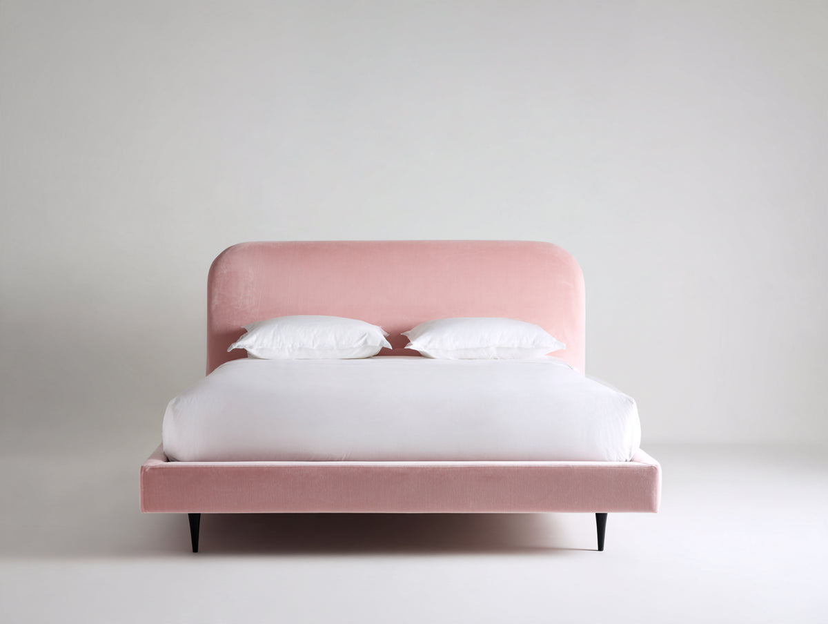 Cama doble tapizada 205 x 160 x 110 cm - rosa - cabecero acolchado y patas negras
